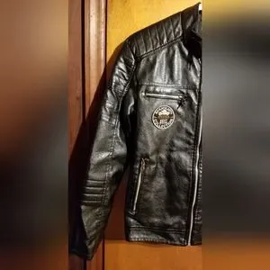 Veste En Simili Cuir Vintage Katie Seth - Taille L, Style Brodé Bordeaux/noir